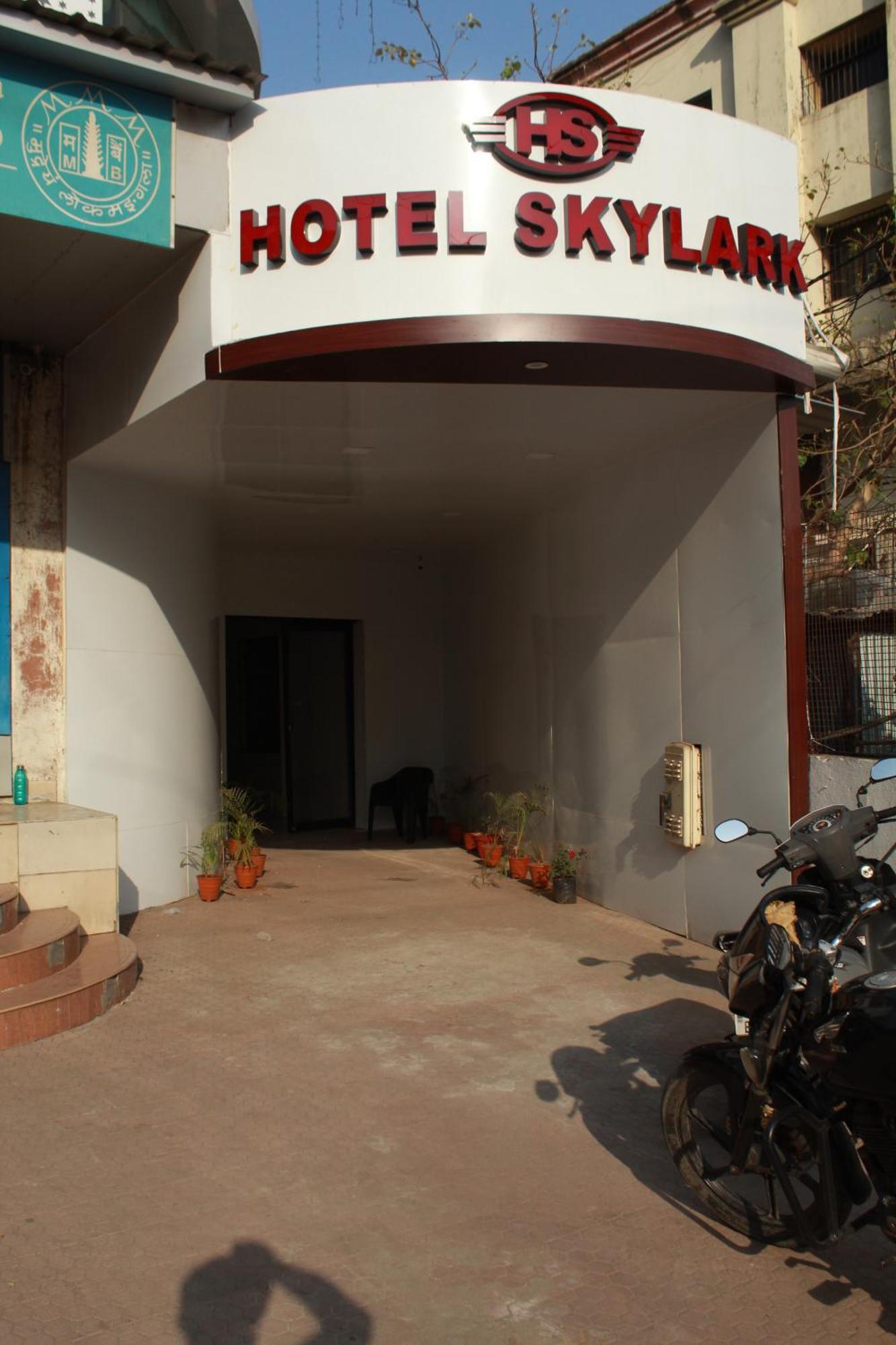 Hotel Skylark วาปี ภายนอก รูปภาพ